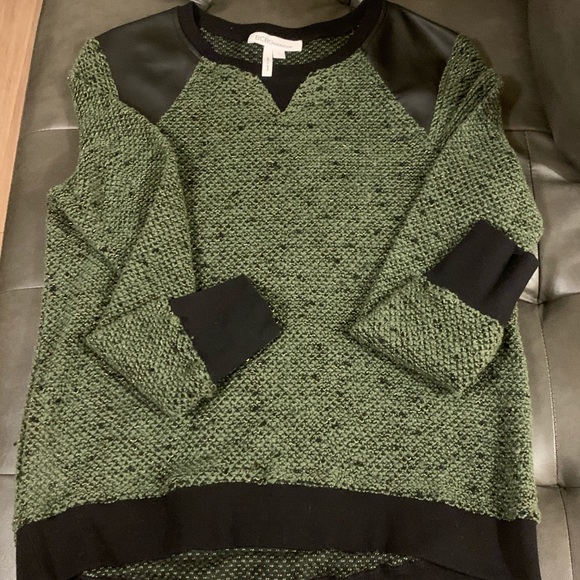 Sweater - Picture 2 of 2